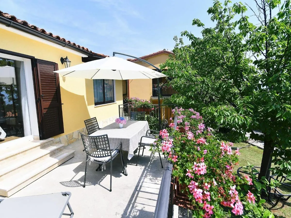 Holiday Home, Apartment And Rooms Milica Moscenicka Draga Guest house