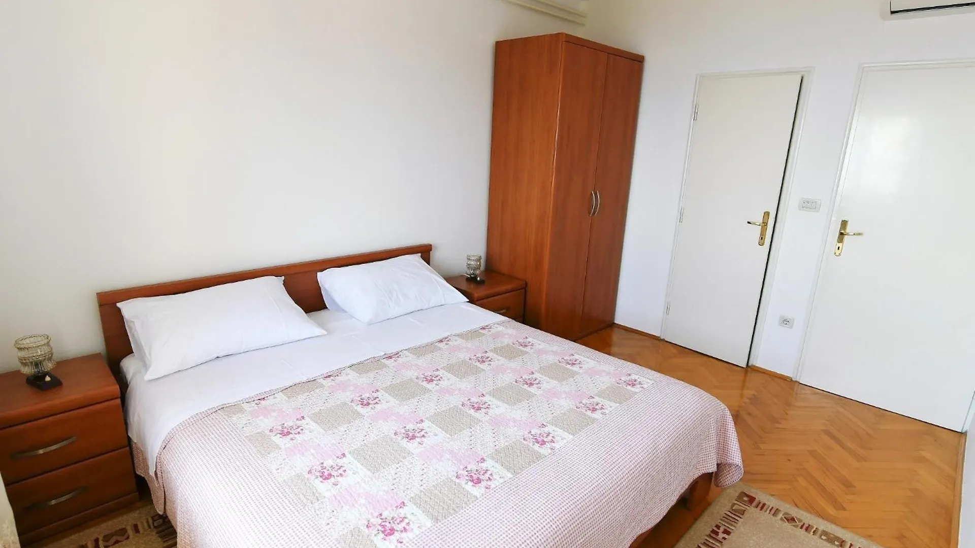 Holiday Home, Apartment And Rooms Milica Moscenicka Draga 0*,  Croatia